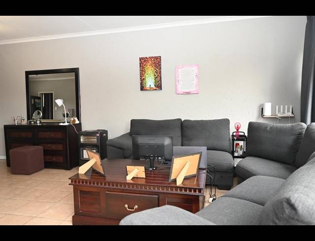 1 BEDROOM PROPERTY TO RENT IN PAULSHOF